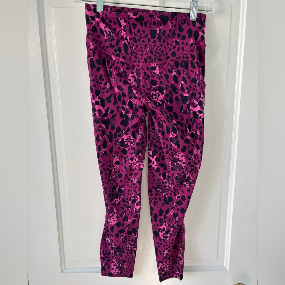 Lululemon Women’s Ultra Lightweight Leggings